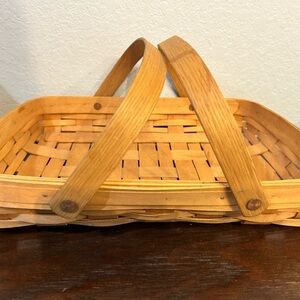 Henn Limited Edition Gathering Basket with Handles